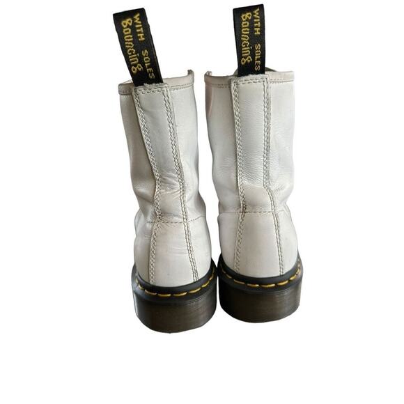 Dr. Martens 1460 white leather boots women's size 8. EUC - Picture 4 of 10